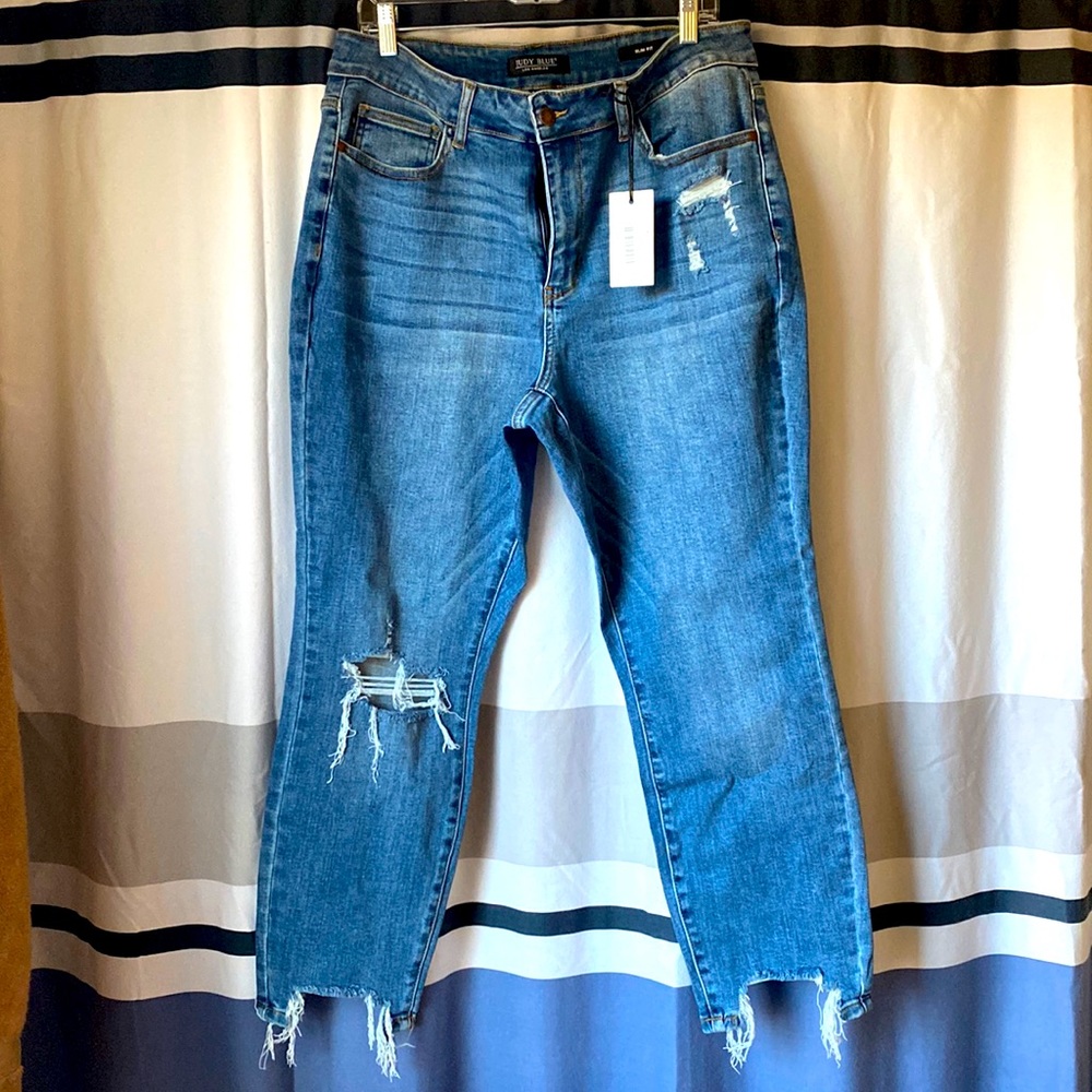 Judy Blue slim fit destroyed denim